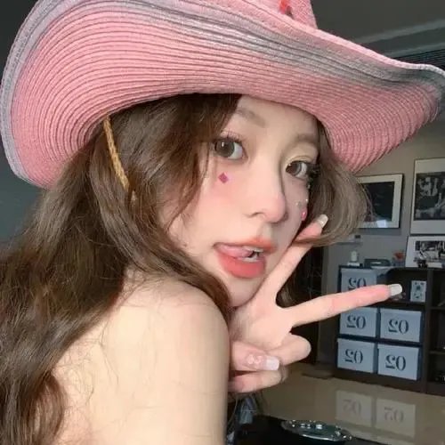 穿成七零教官前妻，被全家团宠